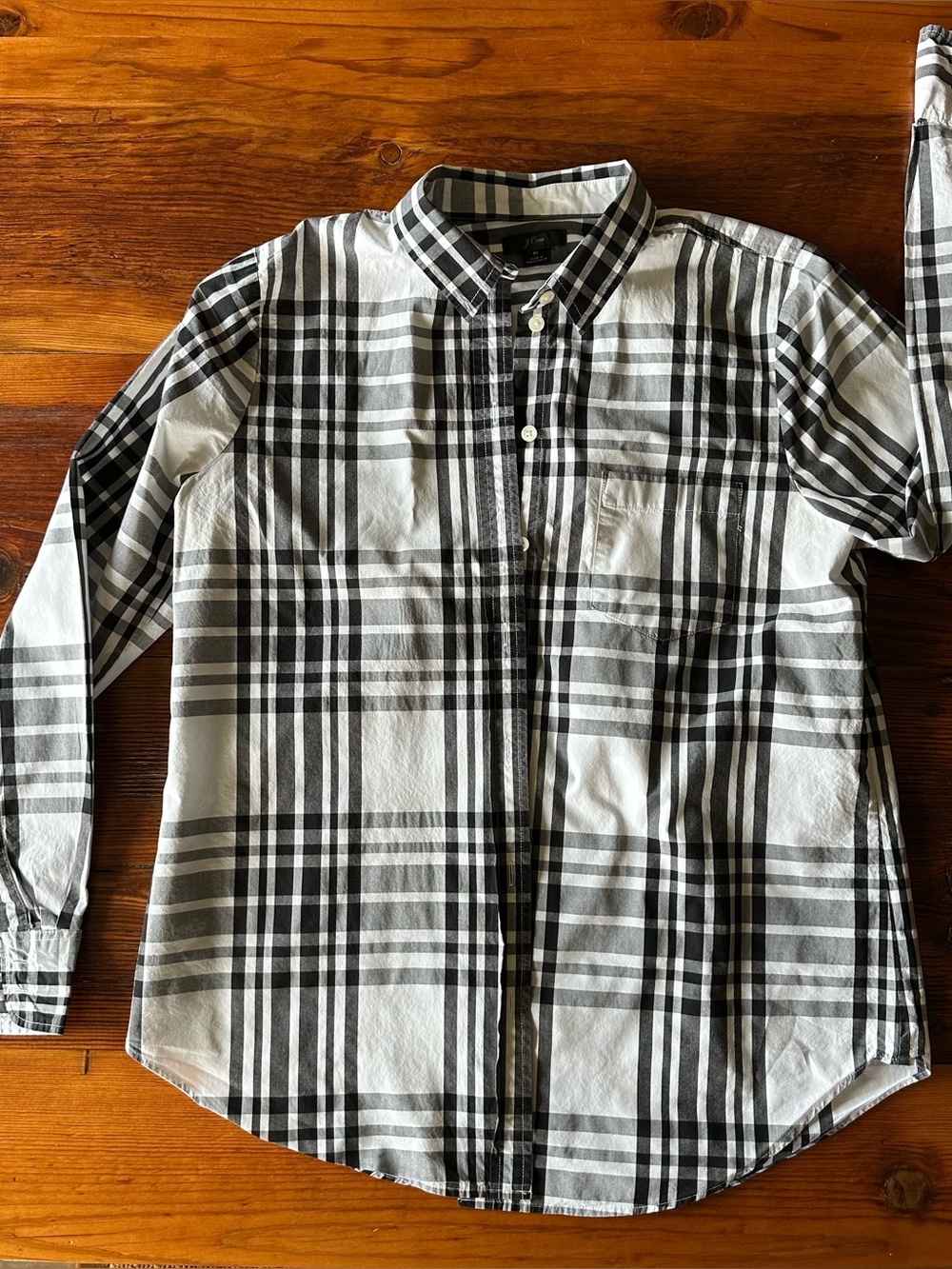 Women's J.Crew Black & White Plaid Button-Down Shirt